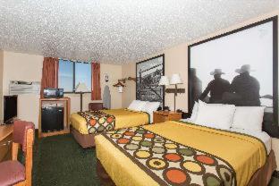 Super 8 By Wyndham Casper West By The River Habitación foto